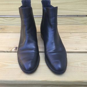 Stuart Weitzman black ankle boots. Size 8.5.